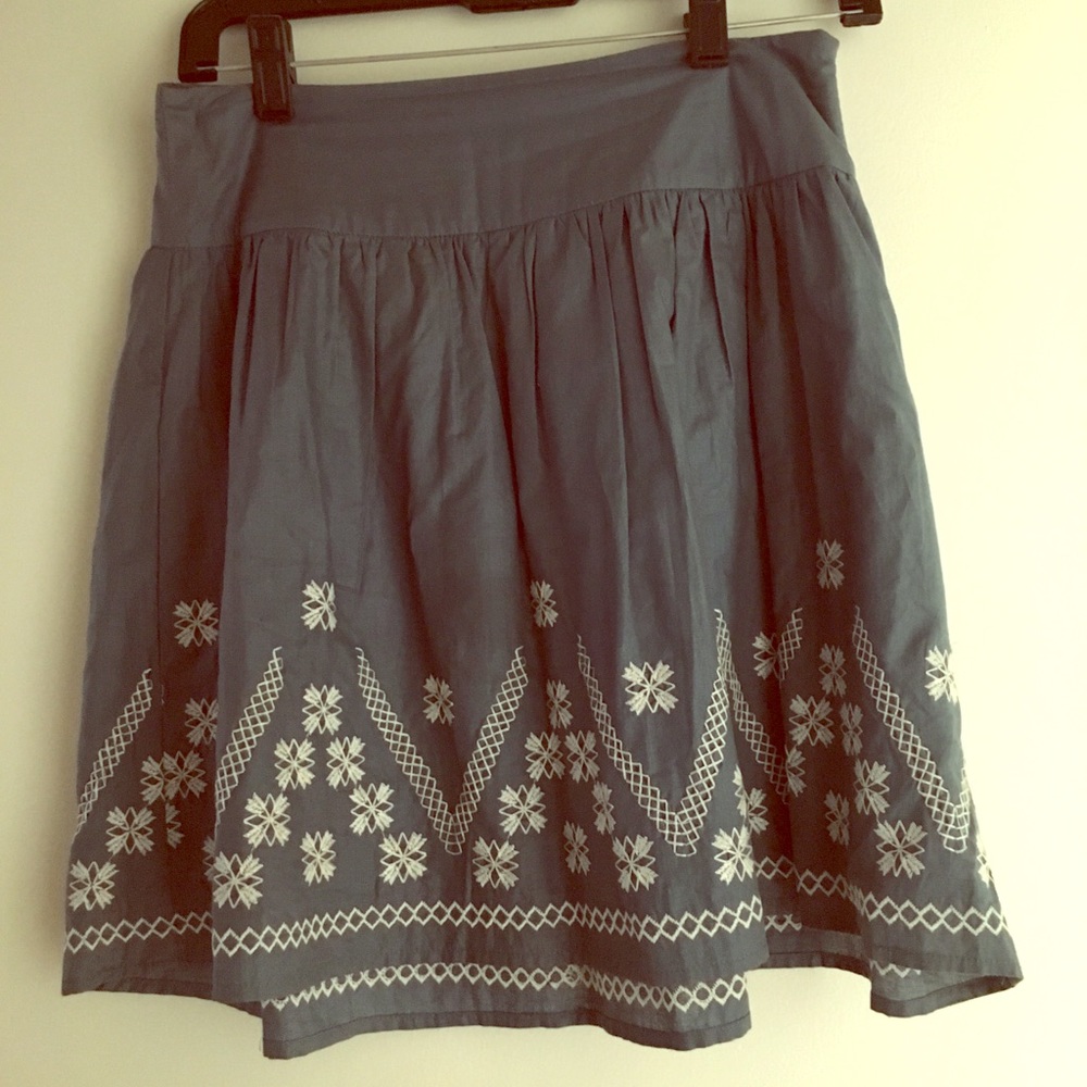 Embroidered skirt